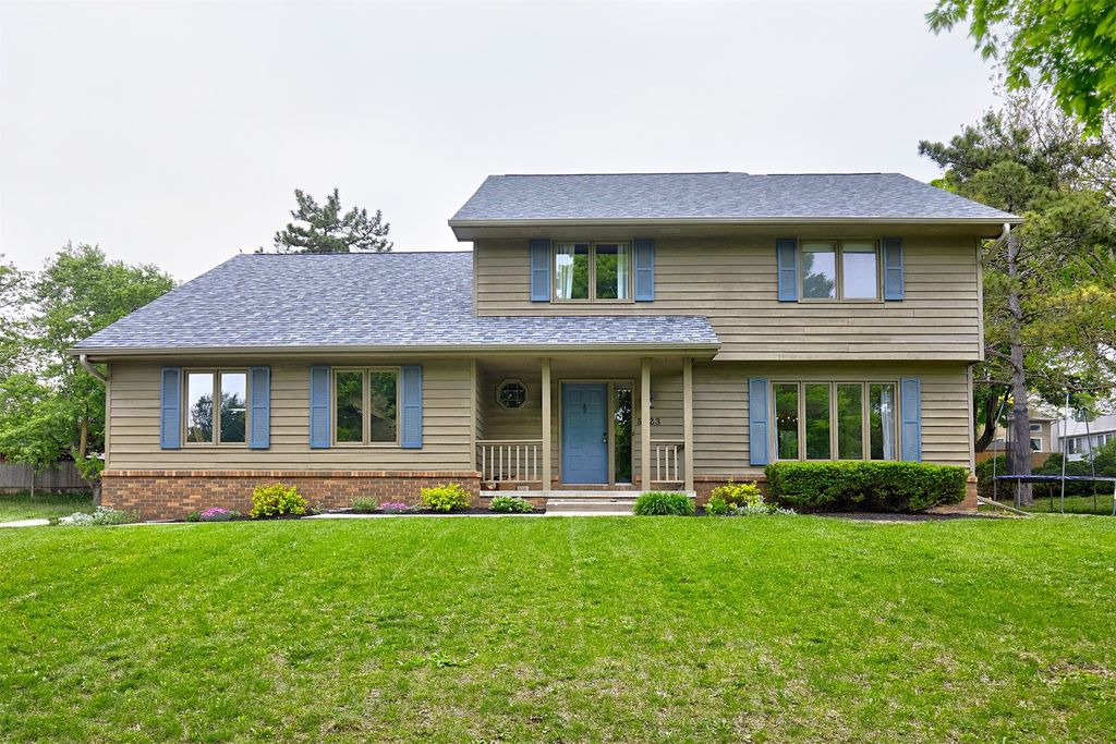 5223 Pommel Place, West Des Moines, IA 50265