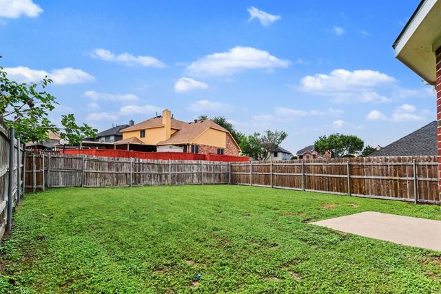 829 Waterwood Lane, Mesquite, TX 75181