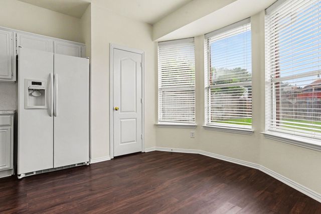 829 Waterwood Lane, Mesquite, TX 75181