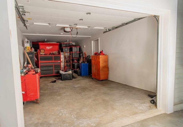 43 Grace St, Chicopee, MA 01020