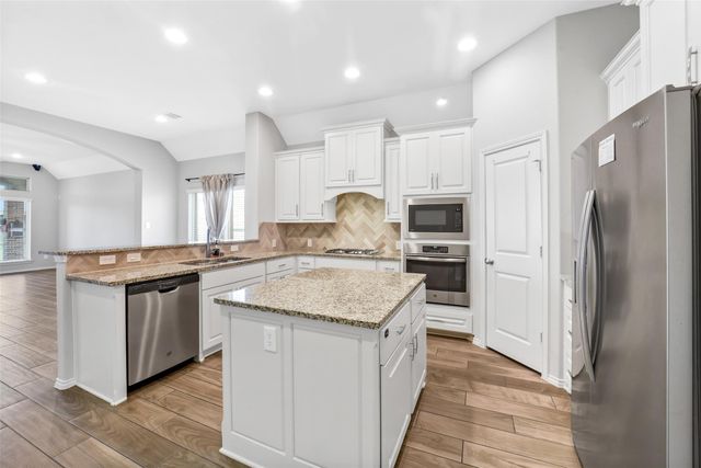 24247 Via Vitani Drive, Richmond, TX 77406