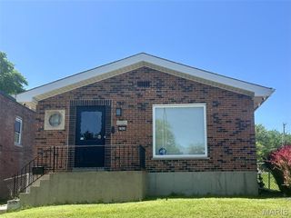 6909 Michigan Avenue, St Louis, MO 63111