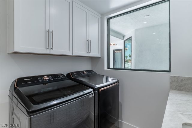 8633 Robinson Ridge Drive, Las Vegas, NV 89117