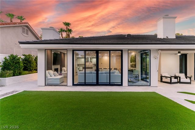 8633 Robinson Ridge Drive, Las Vegas, NV 89117