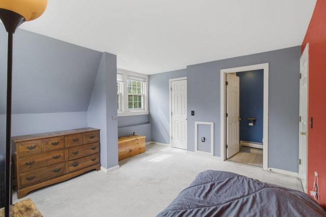 432 South St Apt D2, Bennington, VT 05201
