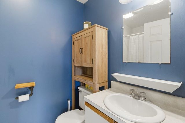 432 South St Apt D2, Bennington, VT 05201