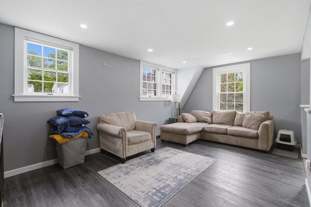 432 South St Apt D2, Bennington, VT 05201