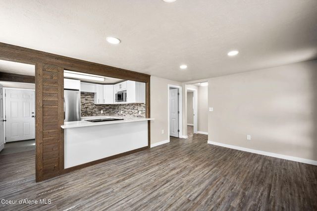 1033 N 1st ST, Coeur D'alene, ID 83814