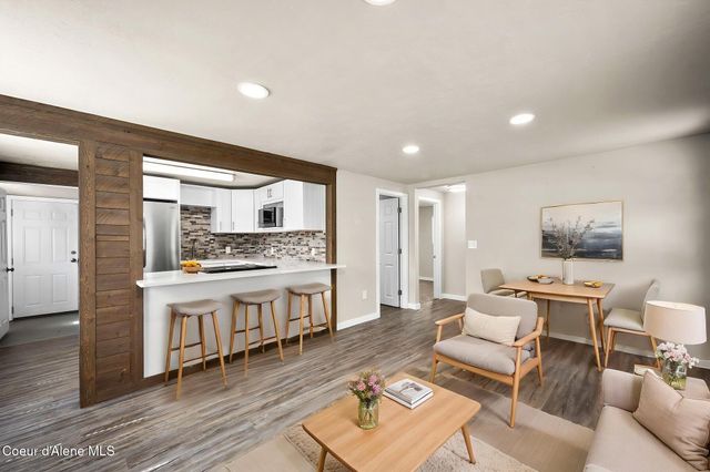 1033 N 1st ST, Coeur D'alene, ID 83814