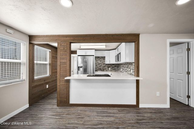1033 N 1st ST, Coeur D'alene, ID 83814