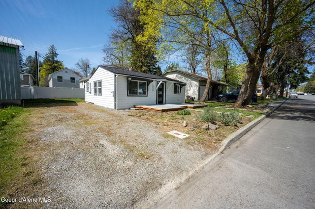 1033 N 1st ST, Coeur D'alene, ID 83814