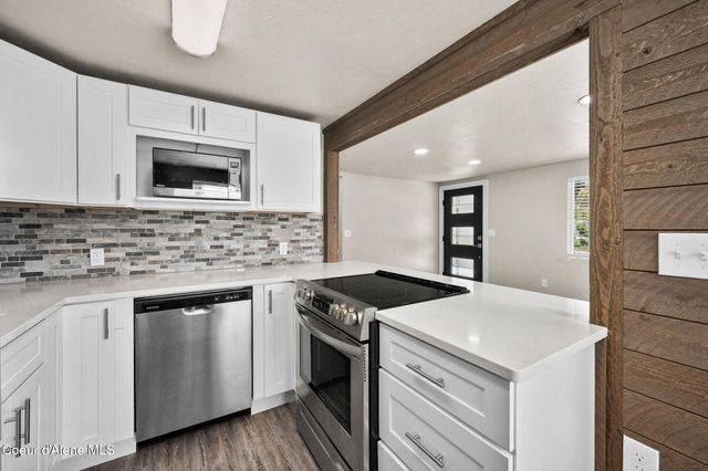 1033 N 1st ST, Coeur D'alene, ID 83814