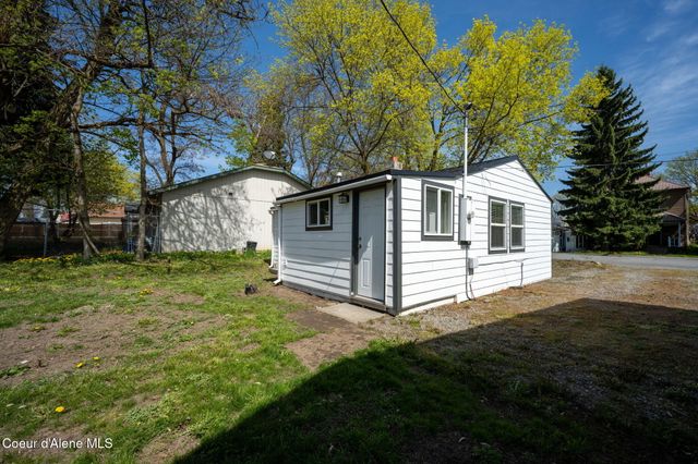 1033 N 1st ST, Coeur D'alene, ID 83814