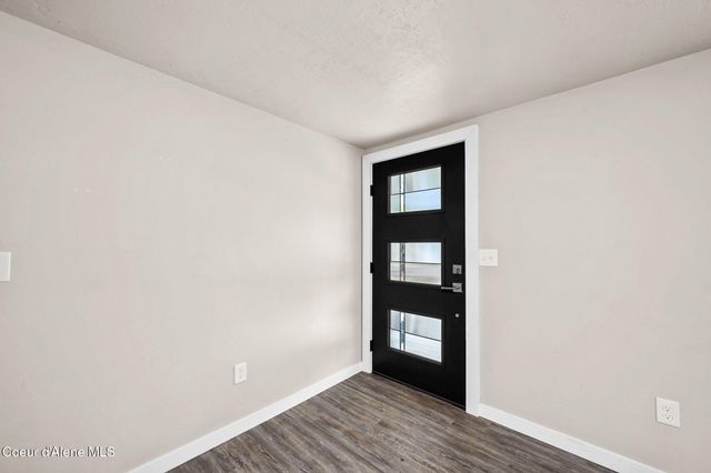 1033 N 1st ST, Coeur D'alene, ID 83814
