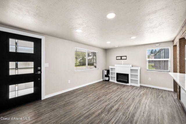 1033 N 1st ST, Coeur D'alene, ID 83814
