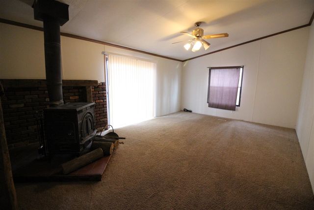 45768 Kozma Street, Belleville, MI 48111