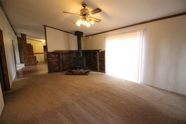 45768 Kozma Street, Belleville, MI 48111