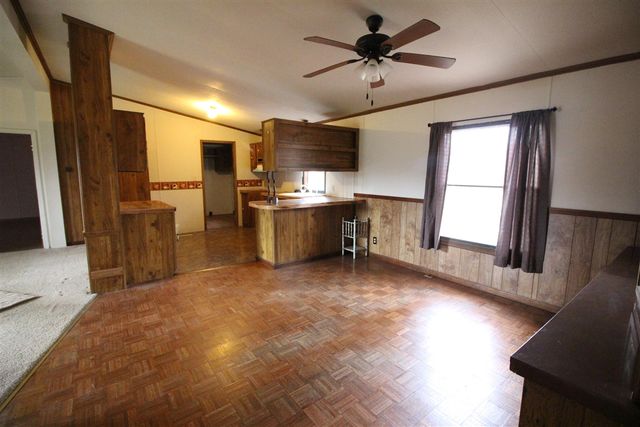 45768 Kozma Street, Belleville, MI 48111