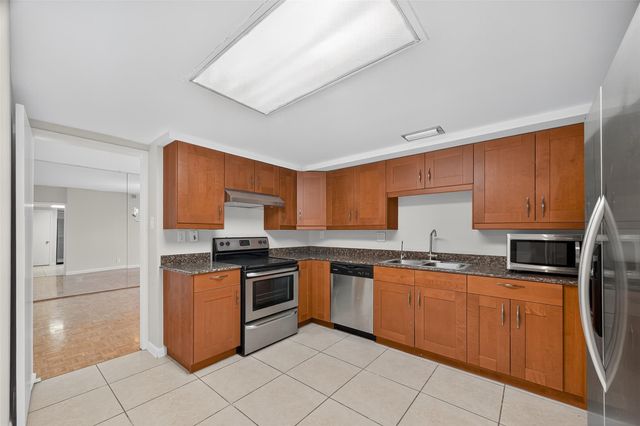 5001 Woodway Drive 1804, Houston, TX 77056