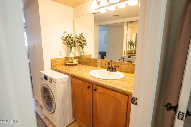 3807 N 30TH Street 26, Phoenix, AZ 85016
