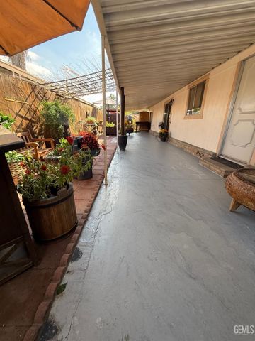 700 S Shafter Avenue 115, Shafter, CA 93263