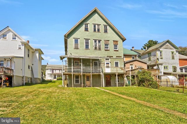 304-306 E MARKET ST, Williamstown, PA 17098