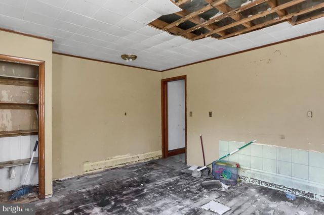 304-306 E MARKET ST, Williamstown, PA 17098