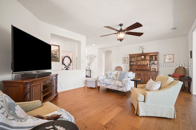 32 Hamilton Dr, Bluffton, SC 29909