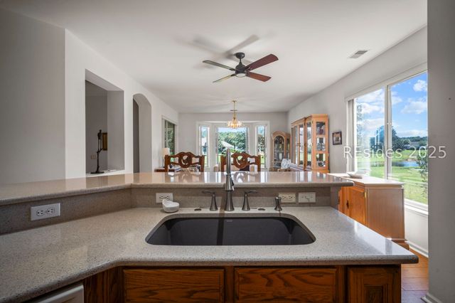 32 Hamilton Dr, Bluffton, SC 29909