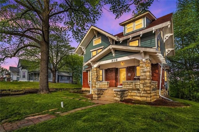 316 E Doniphan Street, Liberty, MO 64068