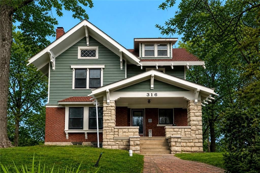 316 E Doniphan Street, Liberty, MO 64068