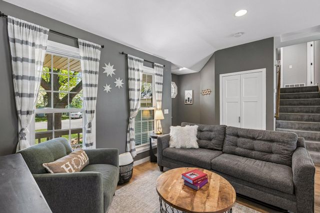 11283 49th Avenue N, Plymouth, MN 55442