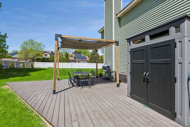 11283 49th Avenue N, Plymouth, MN 55442