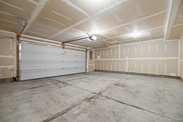 49503 Lantern Way 42, Canton Charter Township, MI 48188