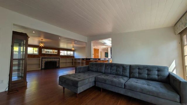 8440 La Jolla Shores Drive, La Jolla, CA 92037