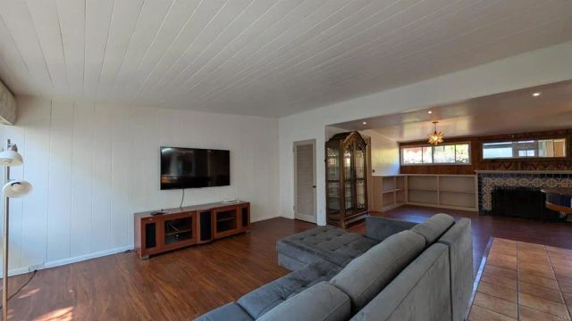 8440 La Jolla Shores Drive, La Jolla, CA 92037