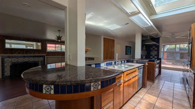 8440 La Jolla Shores Drive, La Jolla, CA 92037