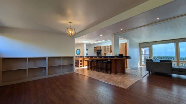 8440 La Jolla Shores Drive, La Jolla, CA 92037