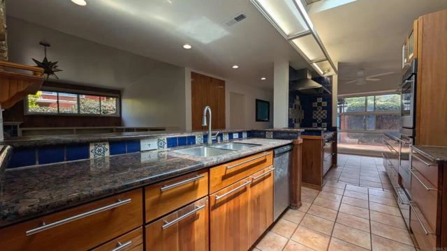 8440 La Jolla Shores Drive, La Jolla, CA 92037