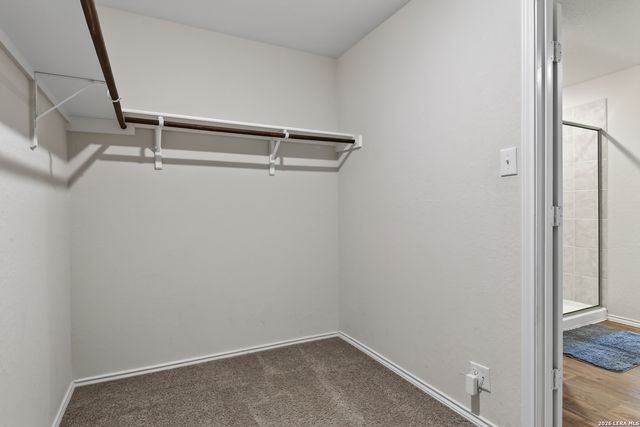 469 MIDDLE GREEN LOOP, Floresville, TX 78114