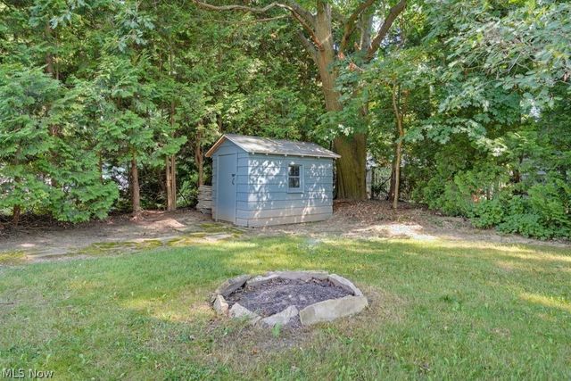 2468 Ridgewood Road, Akron, OH 44313