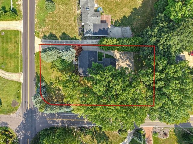 2468 Ridgewood Road, Akron, OH 44313