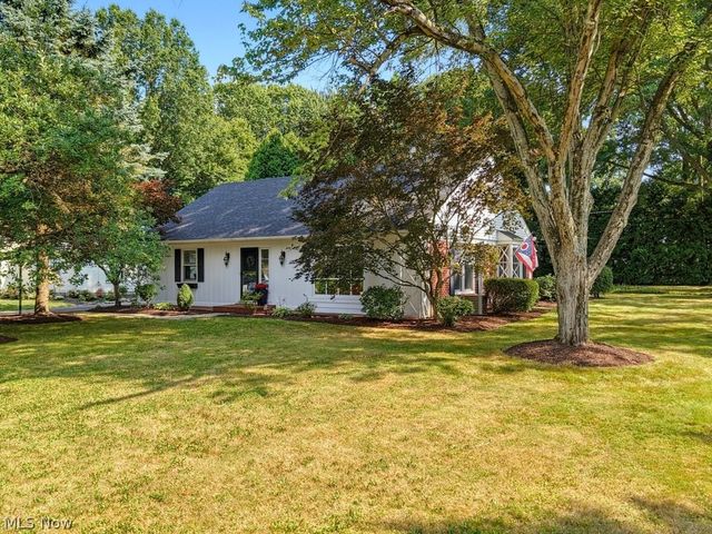 2468 Ridgewood Road, Akron, OH 44313