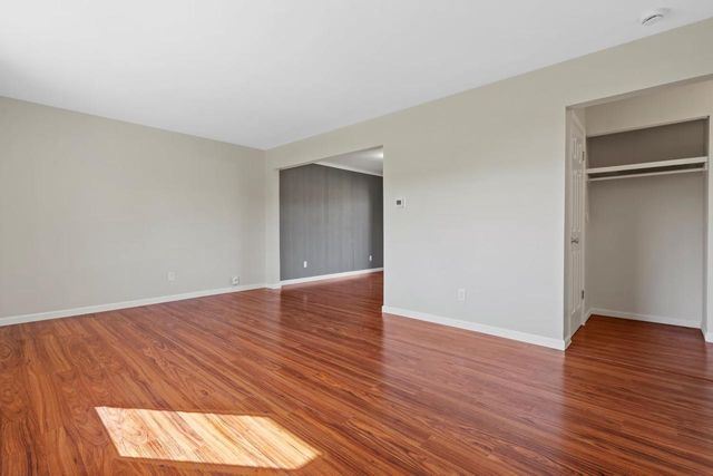 6548 N Bourbon STREET, Milwaukee, WI 53224