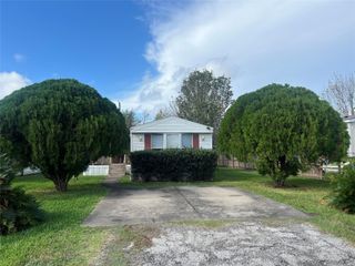 2002 Austin Street, Rosenberg, TX 77471