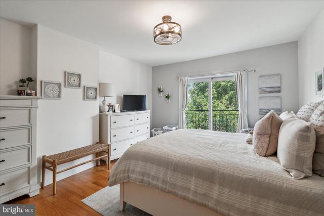 408 E GIRARD AVE, Philadelphia, PA 19125