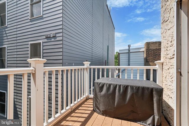 408 E GIRARD AVE, Philadelphia, PA 19125
