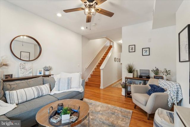 408 E GIRARD AVE, Philadelphia, PA 19125
