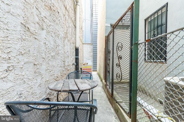 408 E GIRARD AVE, Philadelphia, PA 19125