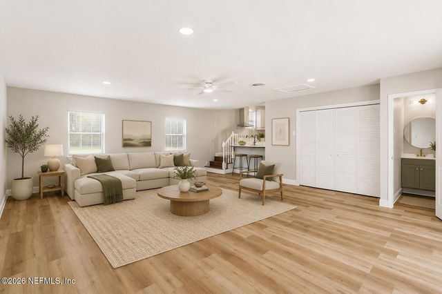1554 SHIRL Lane, Jacksonville, FL 32207